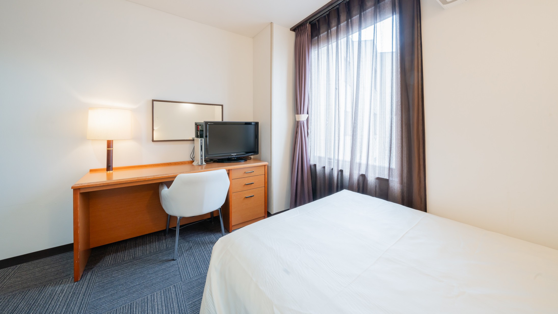 シングル・セミダブル（17㎡）ベッド幅120cm