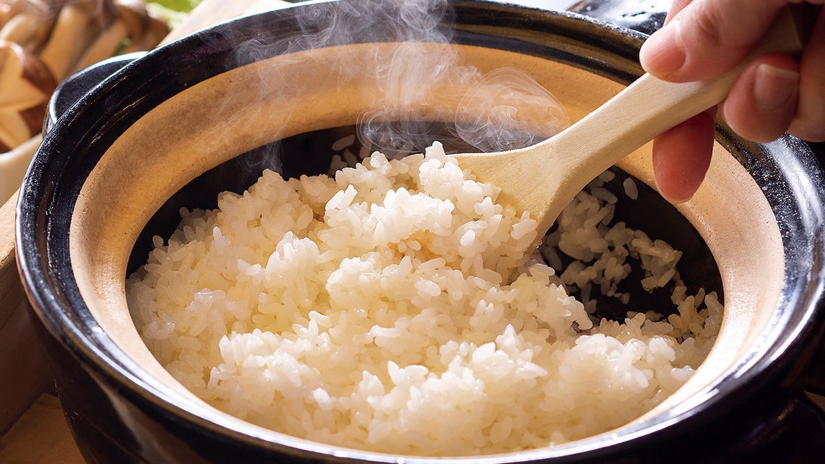 土鍋で炊き上げたご飯（イメージ）