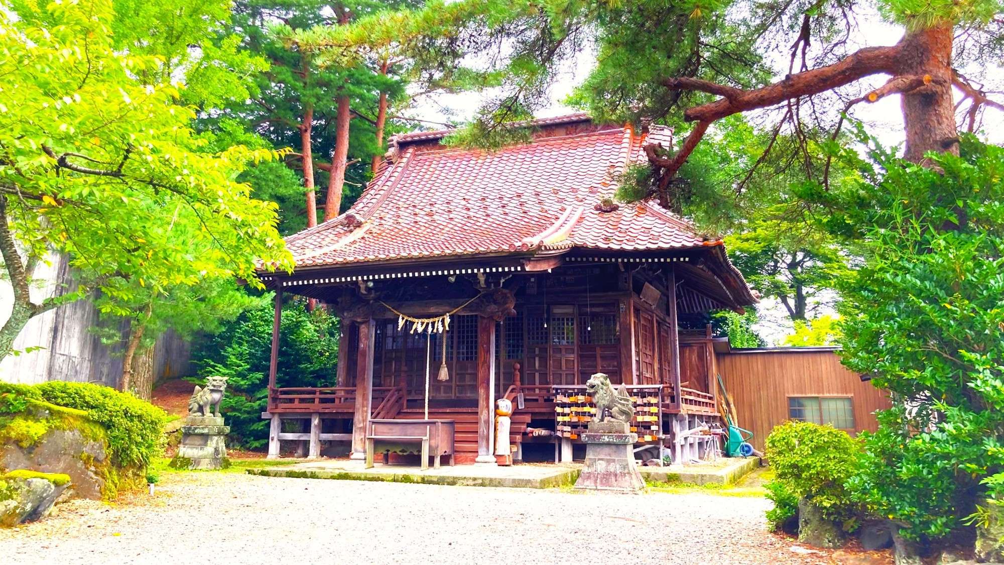 温泉神社グリーンシーズン