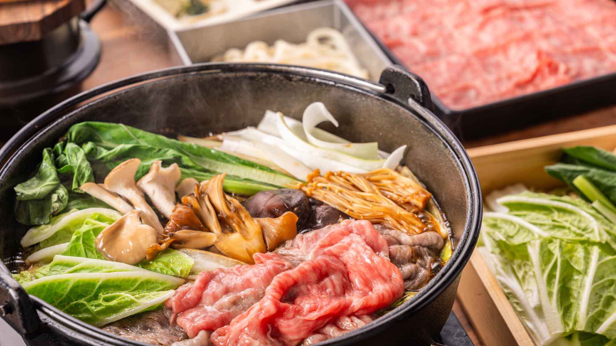 【グレードアップ★すき焼きプラン】2種の牛肉を食べ比べ♪部屋食だから愛犬とゆっくり味わえる（2食付）