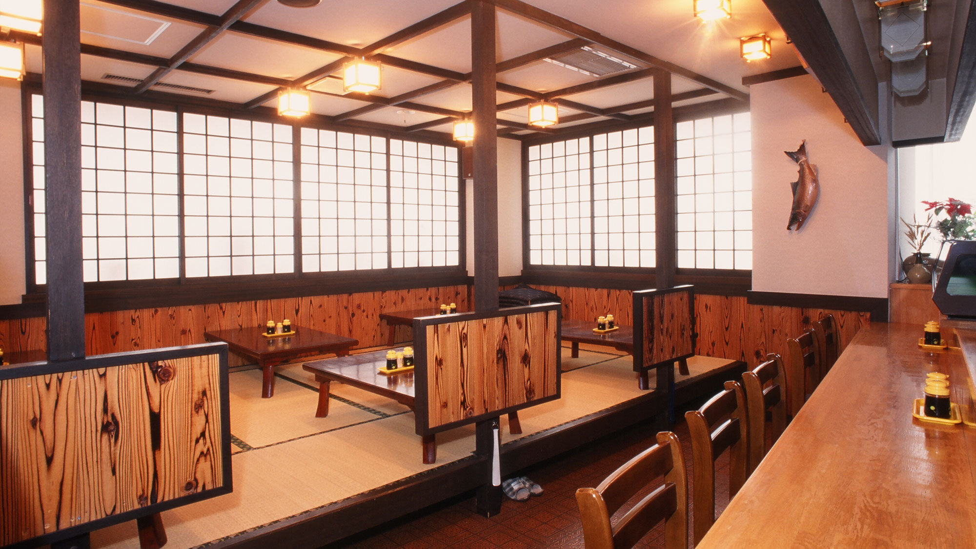 【食堂】ご朝食時間：7：00〜9：00