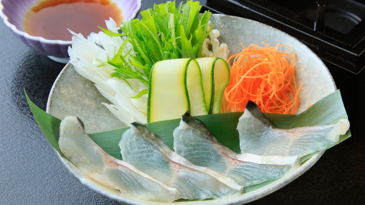 志賀高原の清流で育った三年物の大岩魚はしゃぶしゃぶで。（一例）