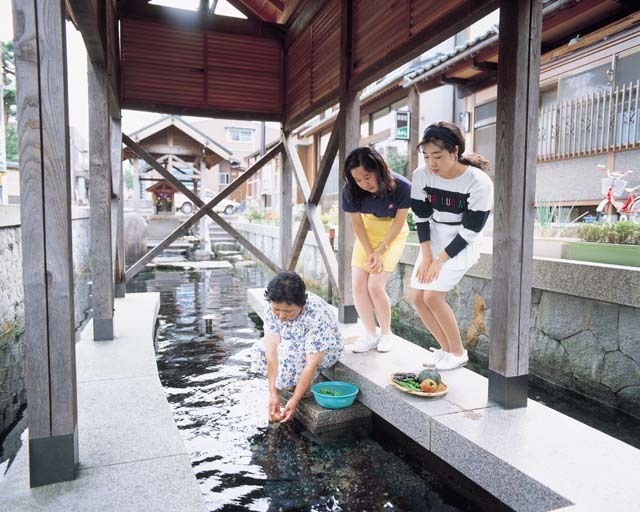 御清水（おしょうず）大野市