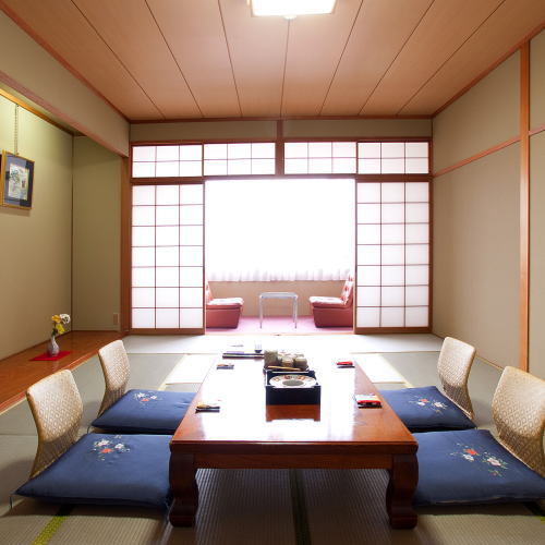 本館和室１２畳間②