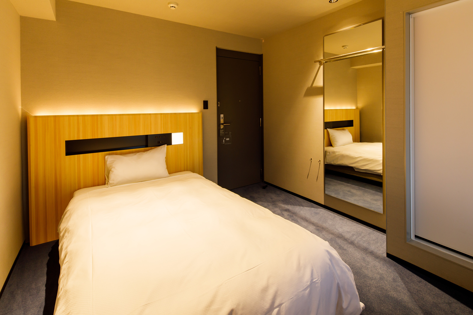 Hotel Grand Palace Tokushima Stop at Hotel Grand Palace Tokushima to discover the wonders of Tokushima. The property has everything you need for a comfortable stay. Service-minded staff will welcome and guide you at Hotel Grand P