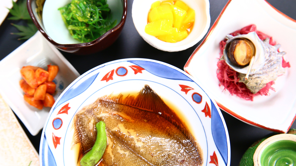 【夕食】リーズナブル・スタンダード料理コース煮魚の一例*