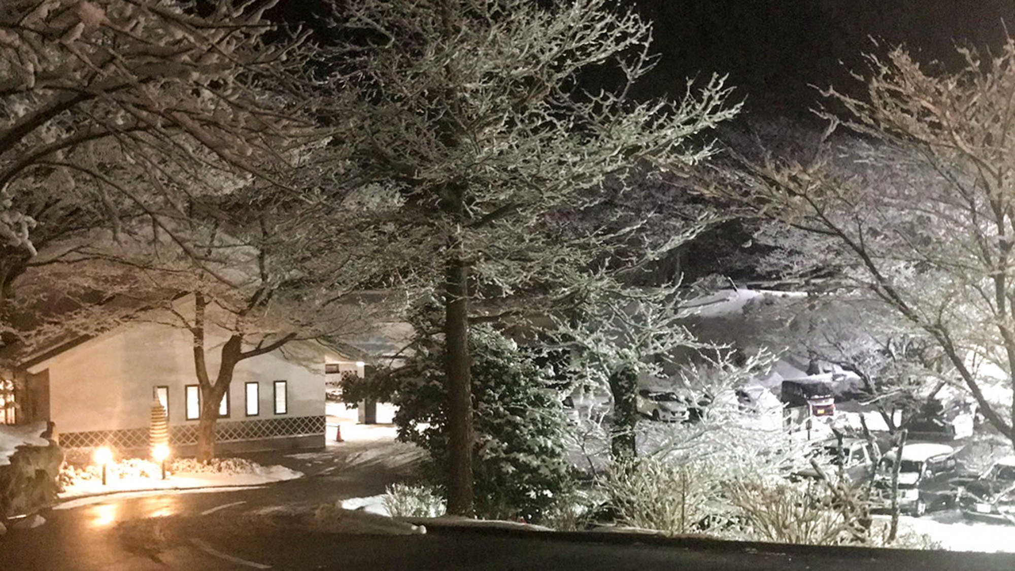 ・【周辺】雪化粧した近隣の様子。冬ならではの風景をお愉しみください。