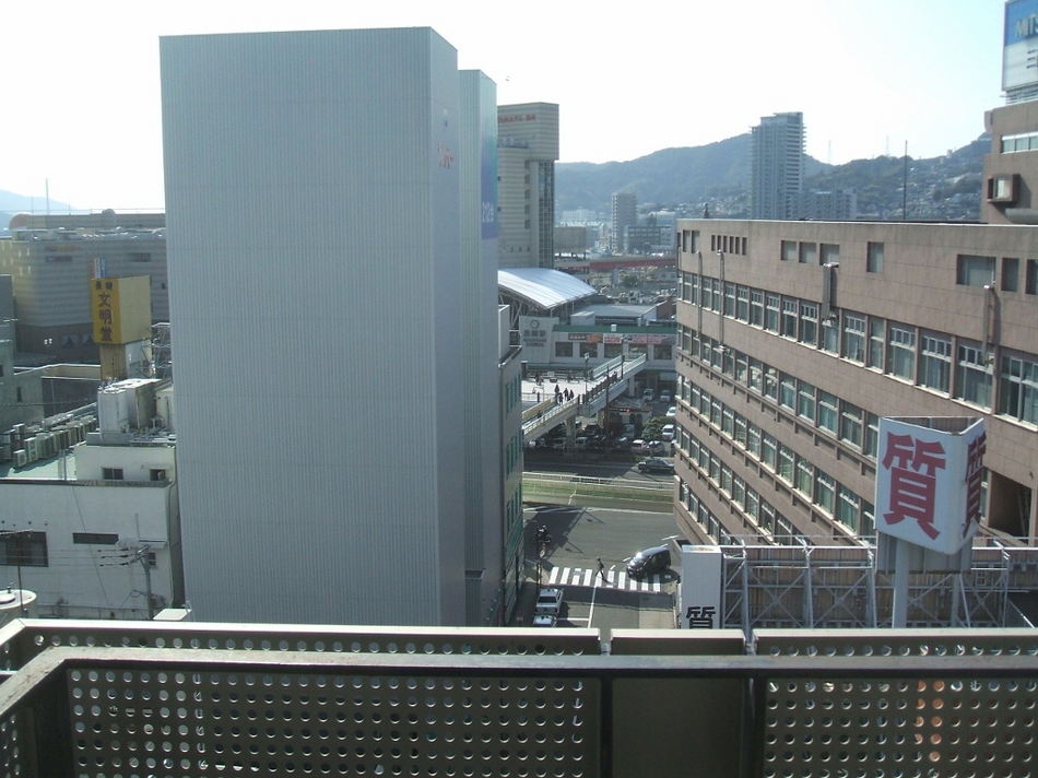 ホテルから見える長崎駅