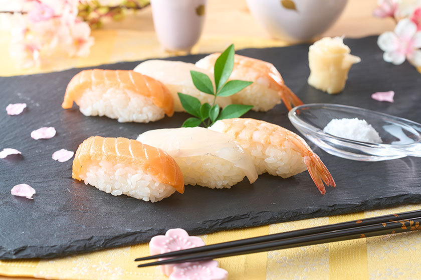  年齢問わず人気の握り寿司も食べ放題。