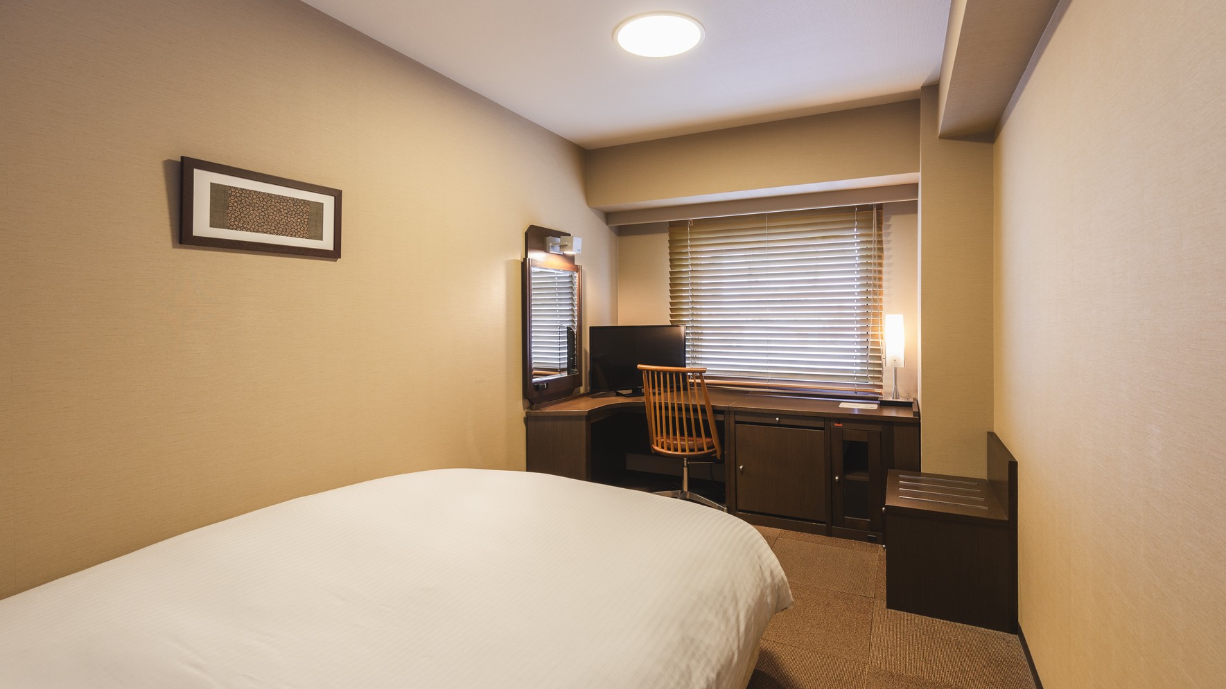 【スーペリアシングル】17m²;/ベッド幅140cm/Wi-Fi接続無料