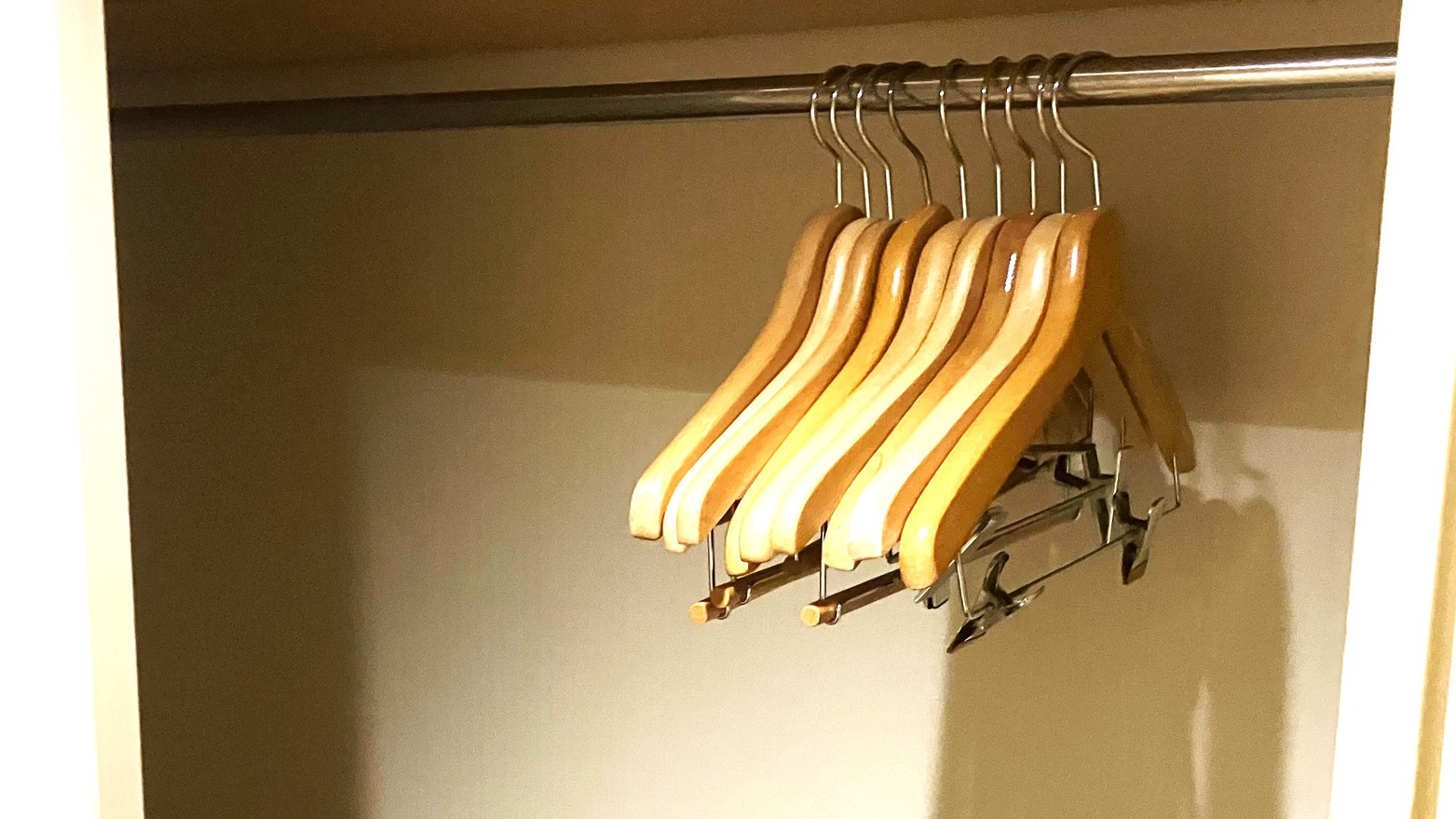 クローゼットゆとりある収納は魅力的♪