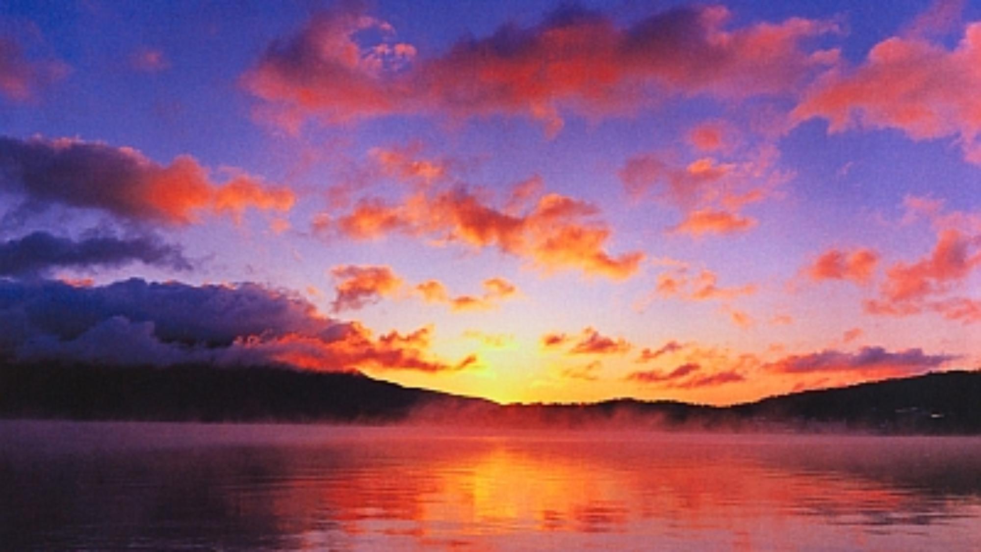 【阿寒湖】早朝・夕方は幻想的な風景をお楽しみ頂けます♪