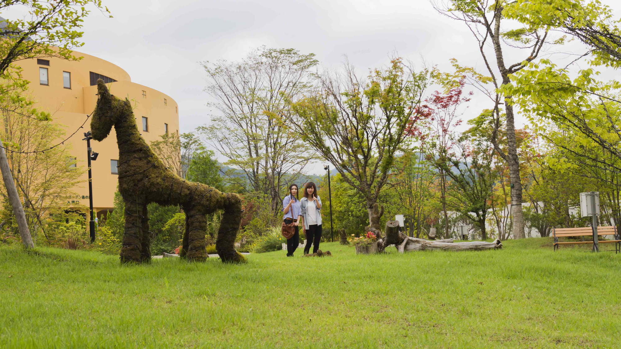 当館に隣接する「フラワー&ガーデン」御宿泊の際は是非園内をお散歩してみて下さい♪