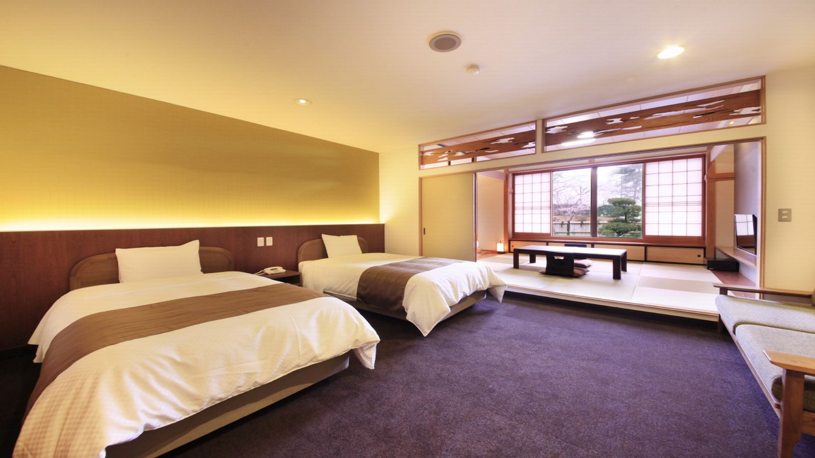 Batou Onsenkyo Nampeidai Onsen Hotel Batou Onsenkyo Nampeidai Onsen Hotel is conveniently located in the popular Nakagawa area. The property offers guests a range of services and amenities designed to provide comfort and convenience. Ser