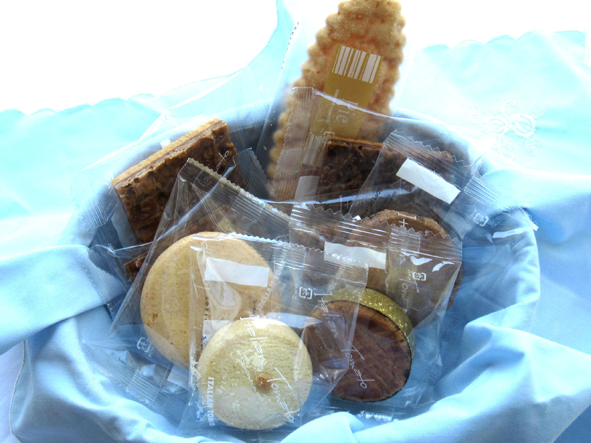 イタリアントマトの焼き菓子付きプランの焼き菓子一例この中から１個お部屋にセット致します