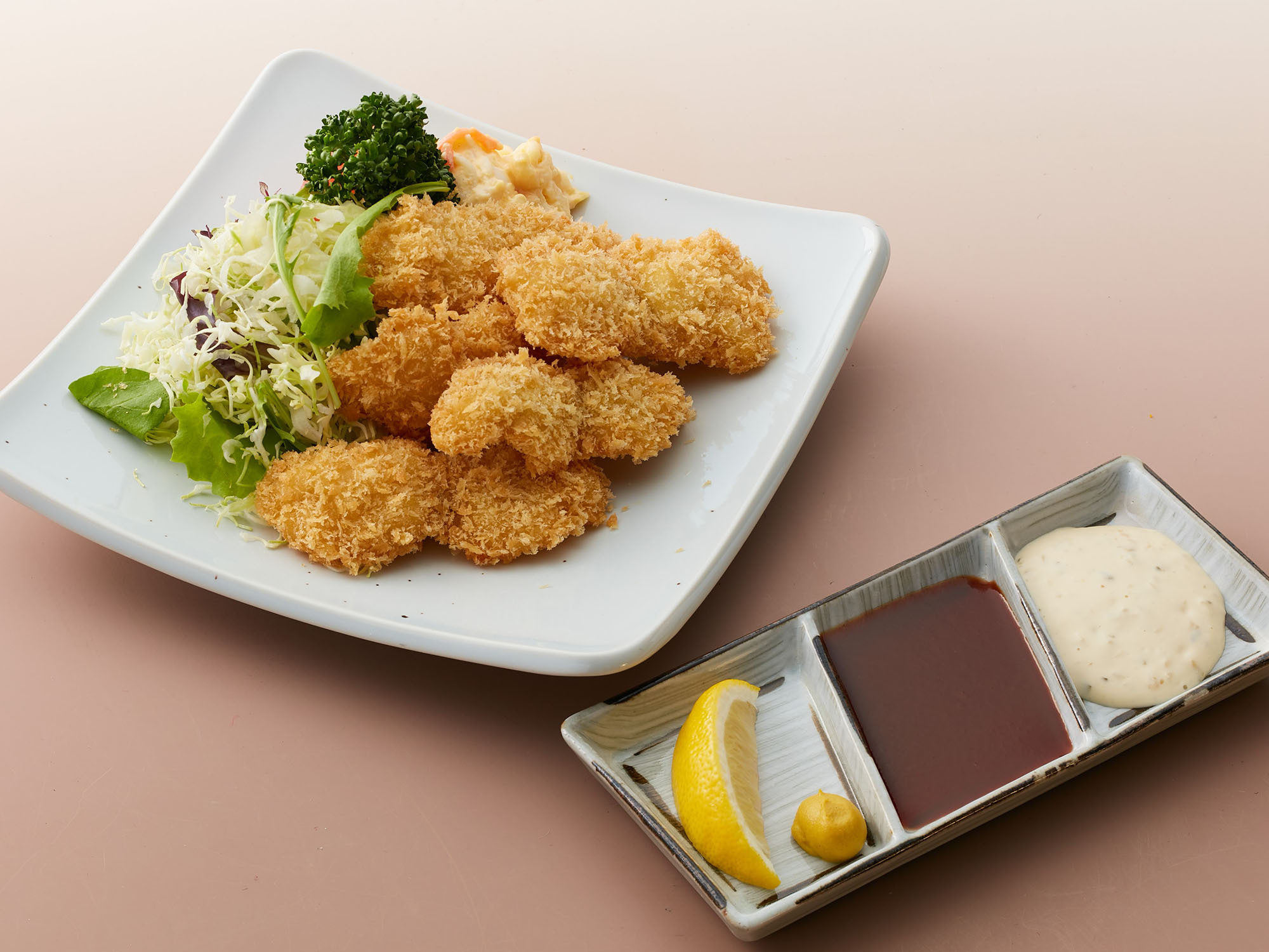 別注の鱧フライは＠1320円税込６月から９月のお料理