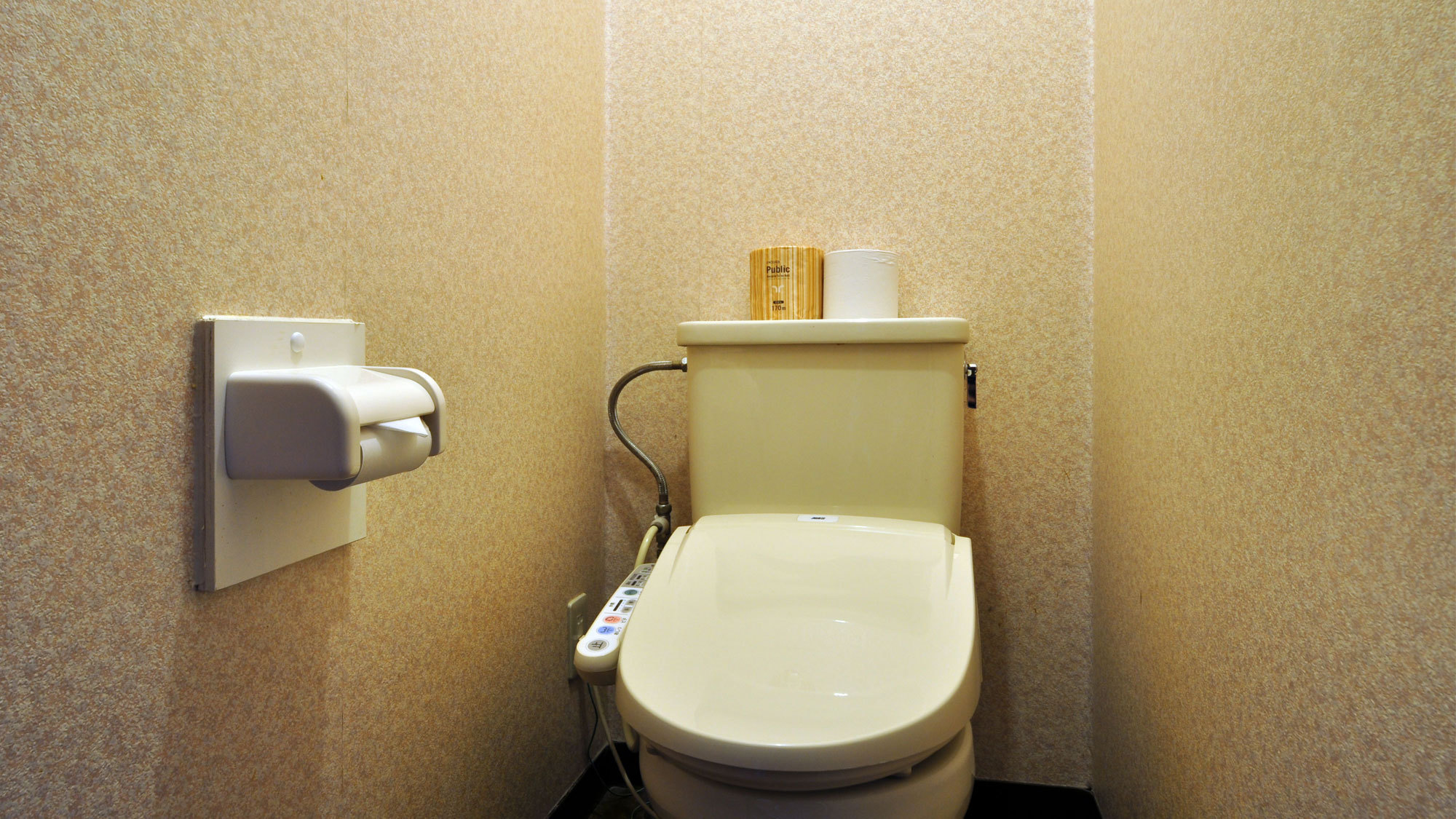【和室10畳】セパレート式トイレ