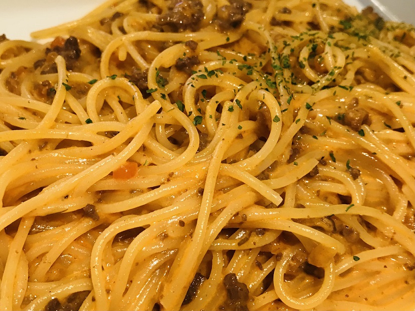 【夕食ビュッフェ】 美瑛産鹿肉のスパゲティ・ボロネーゼ