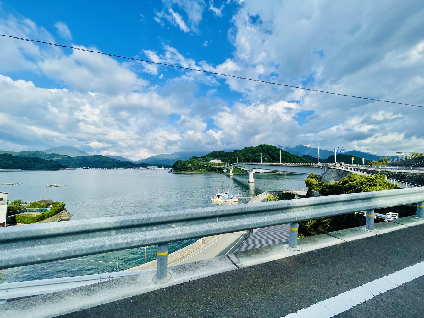 【周辺観光】九島と宇和島市の行き来は九島大橋で渡れます