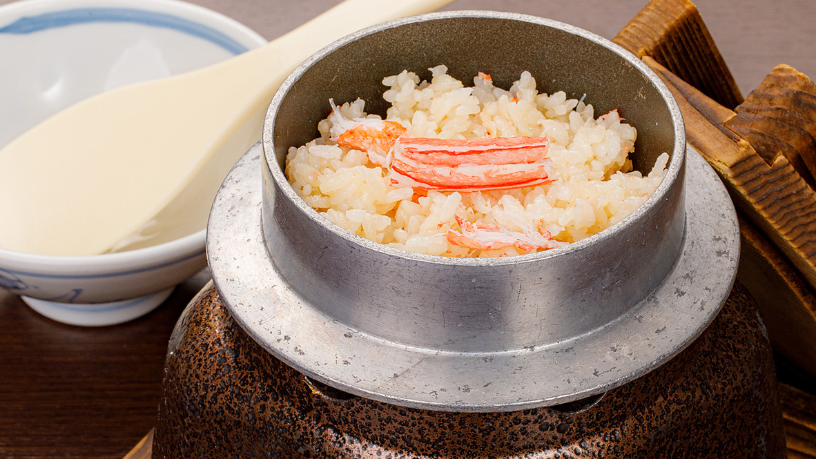 紅ズワイガニ釜飯