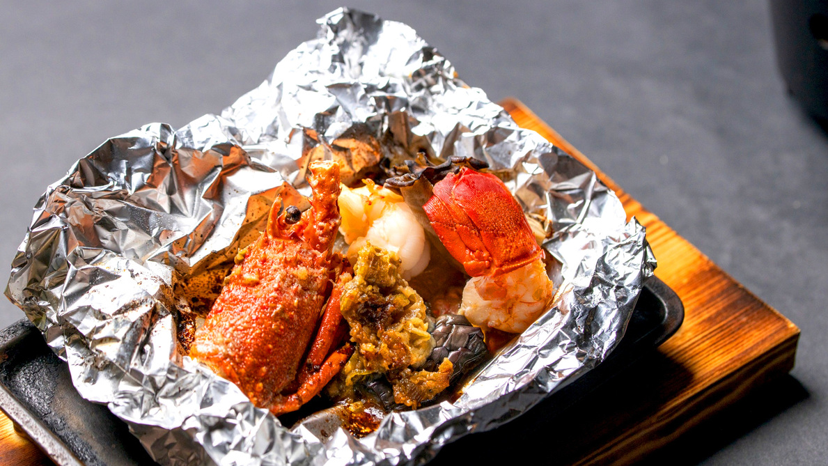 【ご夕食】伊勢海老料理！ご夕食を豪華にしたいお客様にはおすすめ！