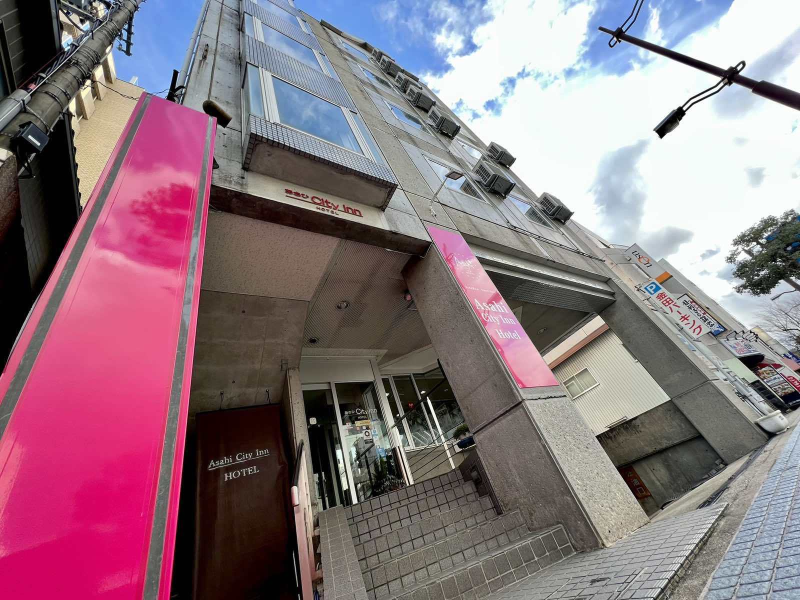 外観エントランス