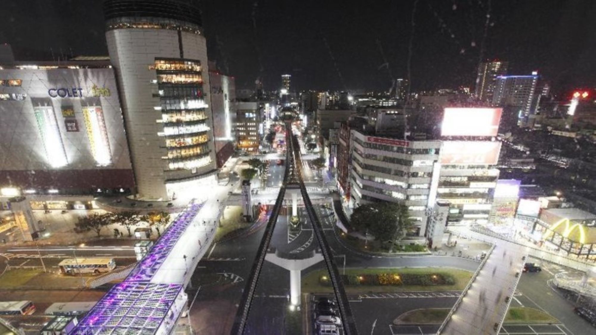 【客室からの夜景】