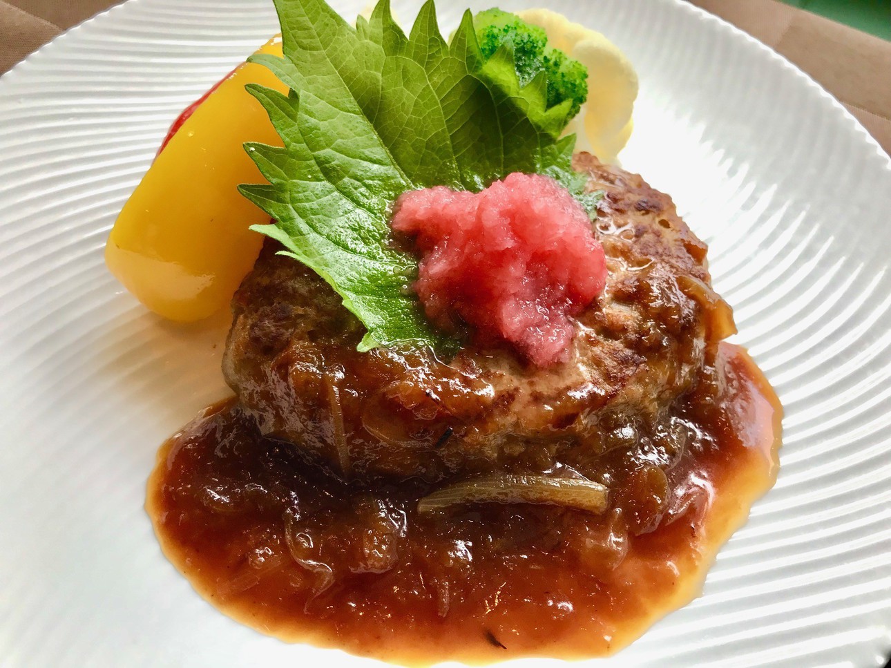 お肉料理（イメージ）