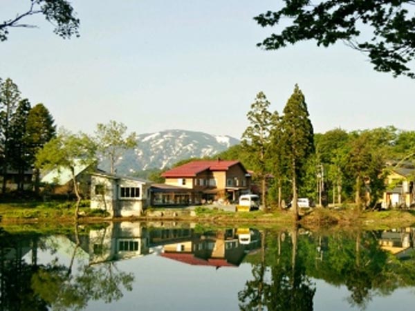 湖畔の宿　月山志津温泉　清水屋旅館