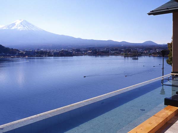 富士河口湖温泉　風のテラス　ＫＵＫＵＮＡ（くくな）