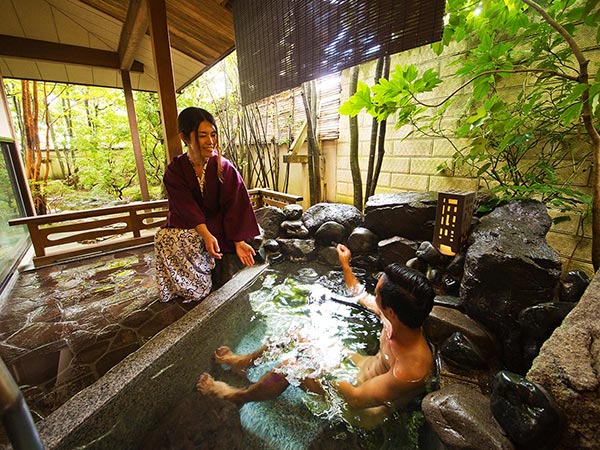 山中温泉　日本が香る宿　胡蝶