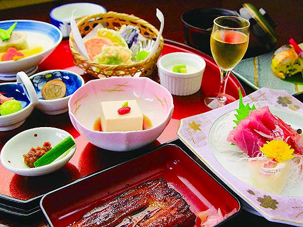 成田山門前　旅館　若松本店