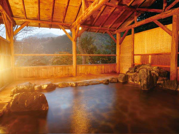 湯西川温泉　秘湯とぬくもりの宿　平の高房