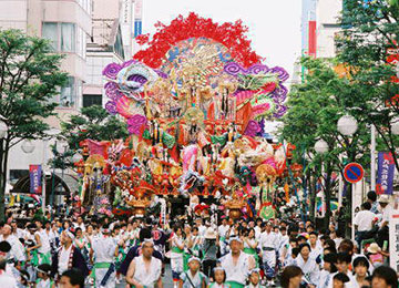 八戸三社大祭